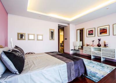 3 bed Condo in Le Monaco Residence Ari Samsennai Sub District C09489