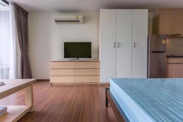 Studio bed Condo in The Issara Ladprao Chomphon Sub District C09482