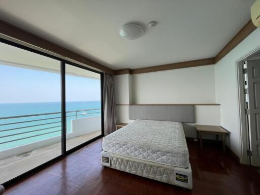 Royal Cliff Sea Views Condo for Sale in Pattaya