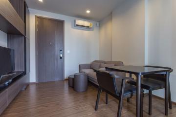 1 bed Condo in The Line Sukhumvit 71 Phrakhanongnuea Sub District C09460