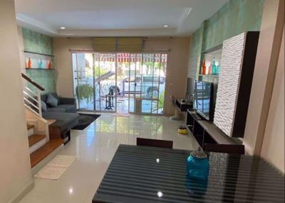 3 bed House in Baan Klang Muang Urbanion Sukhumvit 113 Samrong Nuea Sub District H05358