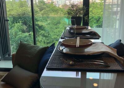 1 bed Condo in The Teak Sukhumvit 39 Khlong Tan Nuea Sub District C09451