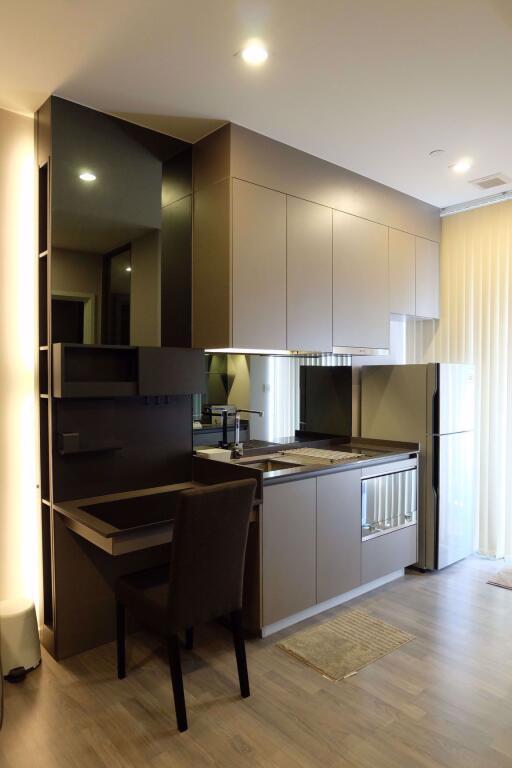 1 bed Condo in The Room Sukhumvit 69 Phra Khanong Sub District C09443