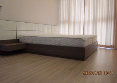 2 bed Condo in Sky Walk Condominium Phrakhanongnuea Sub District C09432