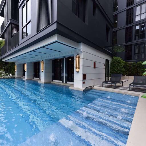 2 bed Condo in Maestro 02 Ruamrudee Lumphini Sub District C09419