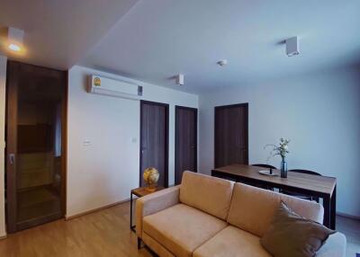 2 bed Condo in Maestro 02 Ruamrudee Lumphini Sub District C09419