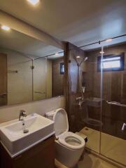 2 bed Condo in Maestro 02 Ruamrudee Lumphini Sub District C09419