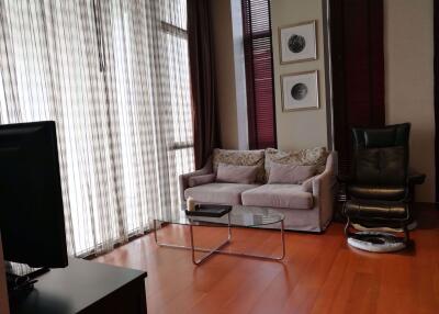 3 bed Condo in The Sukhothai Residences Thungmahamek Sub District C09412