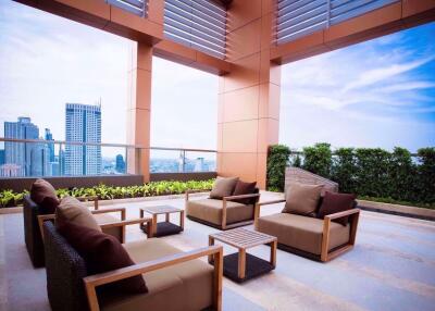 2 bed Condo in The Address Sathorn Silom Sub District C09400