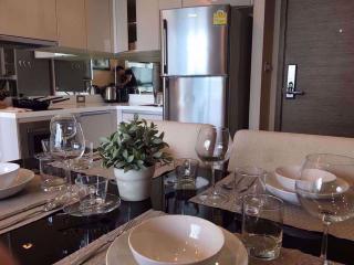 2 bed Condo in The Address Sathorn Silom Sub District C09400