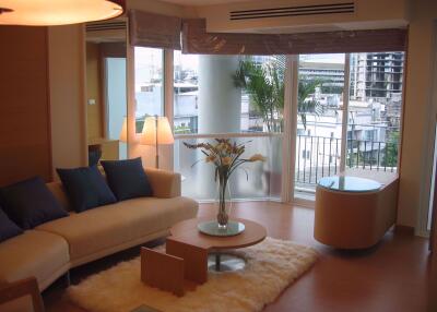 1 bed Condo in The Bangkok Thanon Sub Si Phraya Sub District C09391