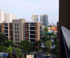 2 bed Condo in Mori Haus Phrakhanongnuea Sub District C09350