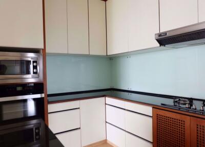 3 bed Condo in Pimarn Mansion Thungmahamek Sub District C09341