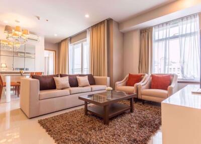 2 bed Condo in Circle Condominium Makkasan Sub District C09340