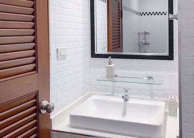 1 ห้องนอน, 1 ห้องน้ำ คอนโด ราคา ฿ 5,000,000