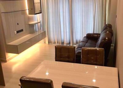 2 bed Condo in The Signature by URBANO Samsennai Sub District C09317