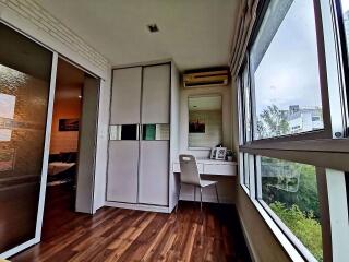 2 bed Condo in The Room Sukhumvit 79 Phrakhanongnuea Sub District C09297