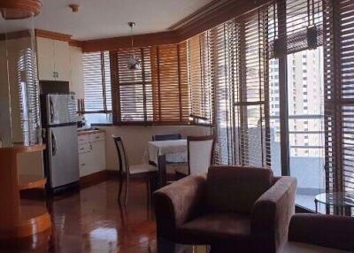 2 bed Condo in Lake Avenue Khlongtan Sub District C09259