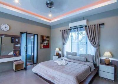 5 Bedrooms House for Sale in Huay Yai