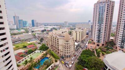 1 bed Condo in The Lumpini 24 Khlongtan Sub District C09247