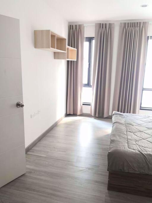 1 bed Condo in The Vertical Aree Samsennai Sub District C09231