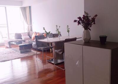 2 bed Condo in Baan Siri 24 Khlongtoei District C09221