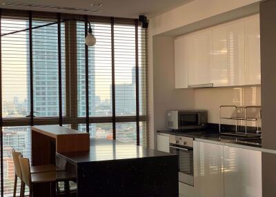 2 bed Condo in The River Khlong Ton Sai Sub District C09214