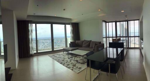 2 bed Condo in The River Khlong Ton Sai Sub District C09213