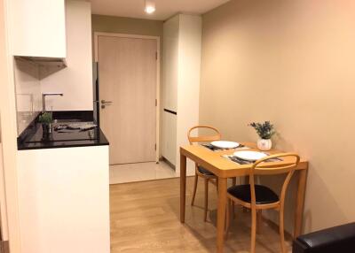 1 bed Condo in Maestro 39 Khlong Tan Nuea Sub District C09201