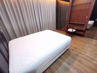 3 bed Condo in Ascott Sky Villas Sathorn Yan Nawa Sub District C09183