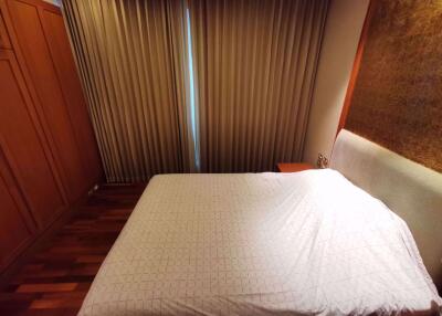 3 bed Condo in Ascott Sky Villas Sathorn Yan Nawa Sub District C09181