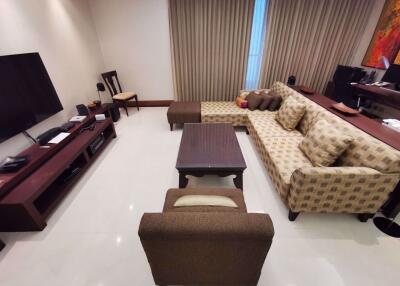 3 bed Condo in Ascott Sky Villas Sathorn Yan Nawa Sub District C09181