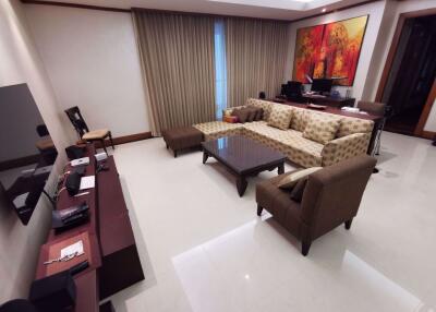 3 bed Condo in Ascott Sky Villas Sathorn Yan Nawa Sub District C09181