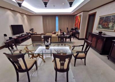 3 bed Condo in Ascott Sky Villas Sathorn Yan Nawa Sub District C09181