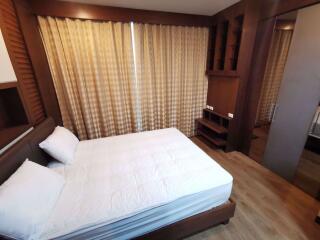 3 bed Condo in Ascott Sky Villas Sathorn Yan Nawa Sub District C09180