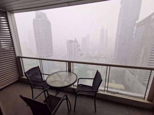 3 bed Condo in Ascott Sky Villas Sathorn Yan Nawa Sub District C09180