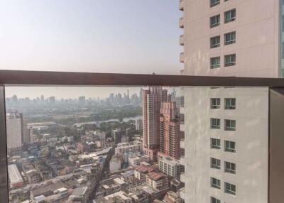 1 bed Condo in The Lumpini 24 Khlongtan Sub District C09175