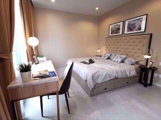 2 bed Condo in Noble Ploenchit Lumphini Sub District C09174