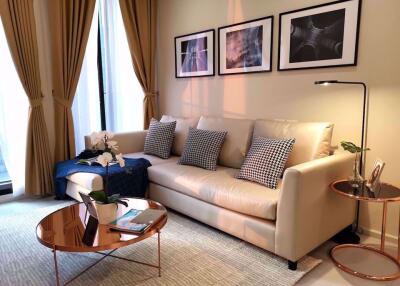 2 bed Condo in Noble Ploenchit Lumphini Sub District C09174