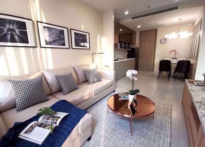 2 bed Condo in Noble Ploenchit Lumphini Sub District C09174