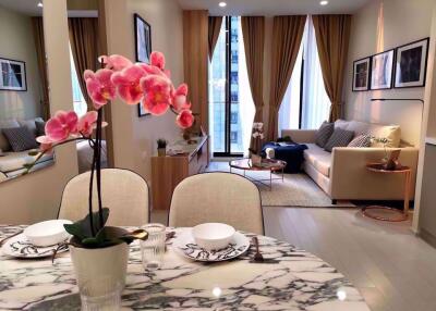 2 bed Condo in Noble Ploenchit Lumphini Sub District C09174