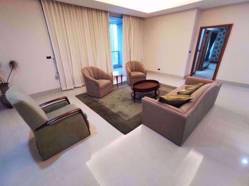 3 bed Condo in Ascott Sky Villas Sathorn Yan Nawa Sub District C09162