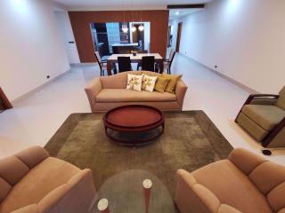 3 bed Condo in Ascott Sky Villas Sathorn Yan Nawa Sub District C09162