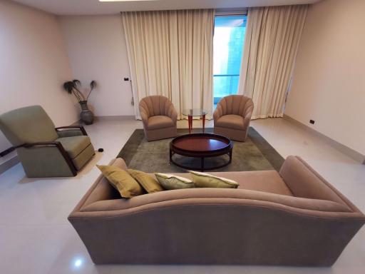 3 bed Condo in Ascott Sky Villas Sathorn Yan Nawa Sub District C09162