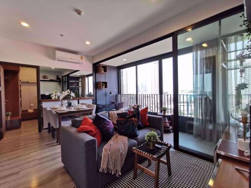 2 bed Condo in Ideo Mobi Asoke Bangkapi Sub District C09148