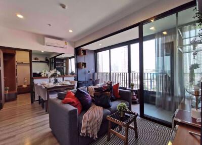 2 bed Condo in Ideo Mobi Asoke Bangkapi Sub District C09148