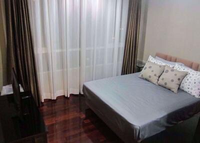 2 bed Condo in Supalai Wellington Huai Khwang Sub District C09146