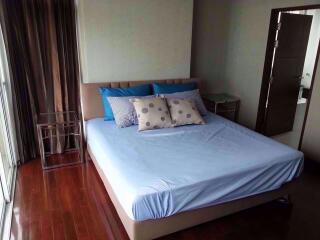 2 bed Condo in Supalai Wellington Huai Khwang Sub District C09146