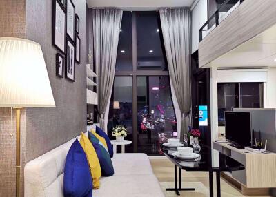 1 bed Duplex in Chewathai Residence Asoke Makkasan Sub District C09139