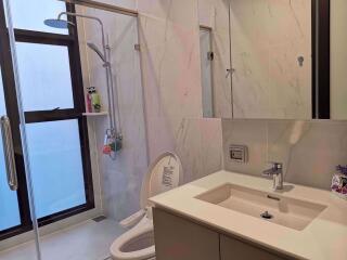 1 bed Duplex in Chewathai Residence Asoke Makkasan Sub District C09139